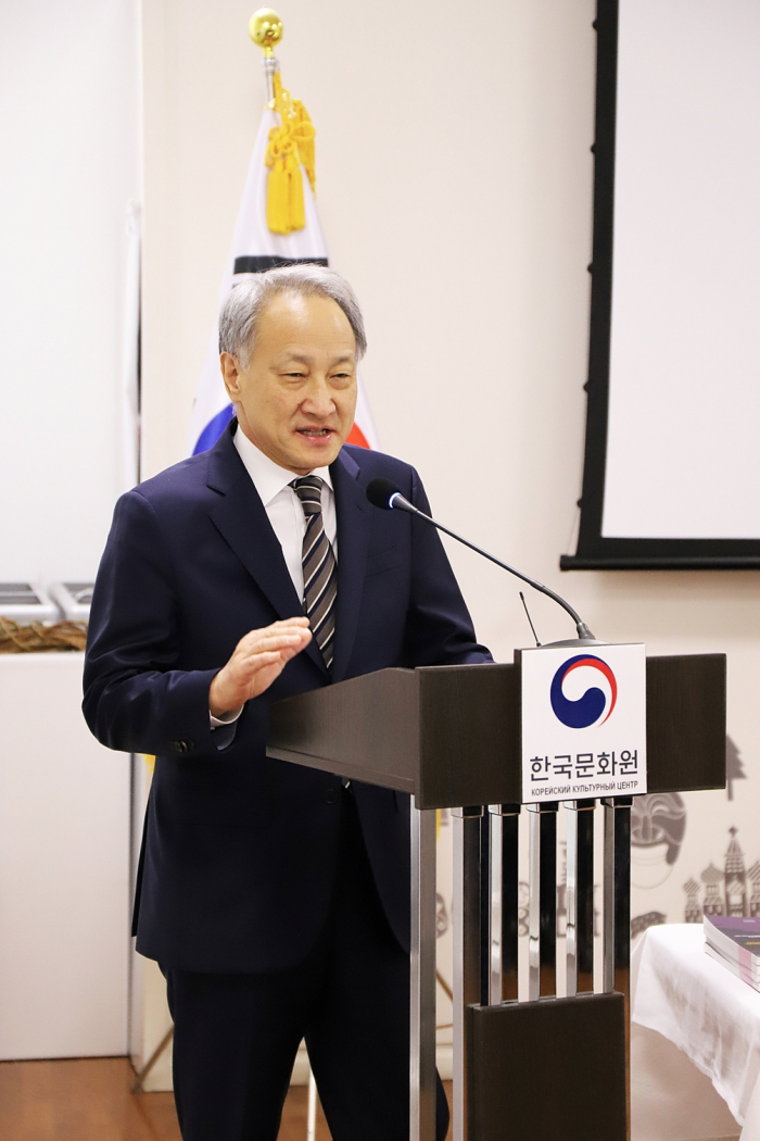 ▲본 행사 진행 전, 이석배 주러시아대사가 축사를 하고 있다.