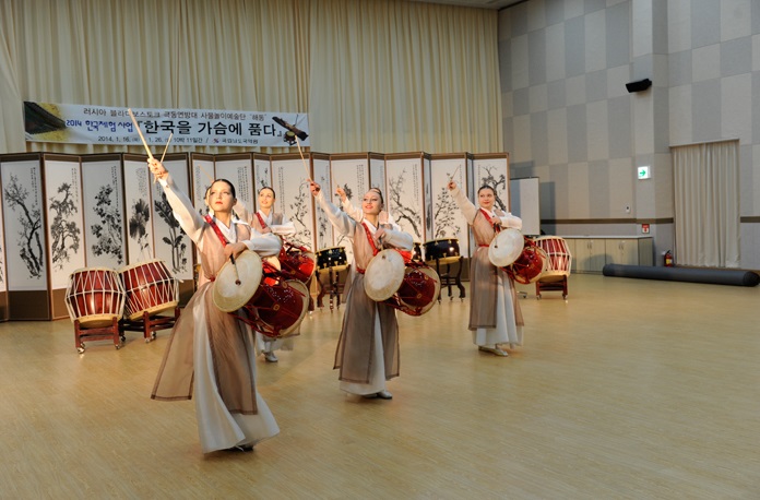자연과 전통문화 속 풍류관광: 진도 국립남도국악원