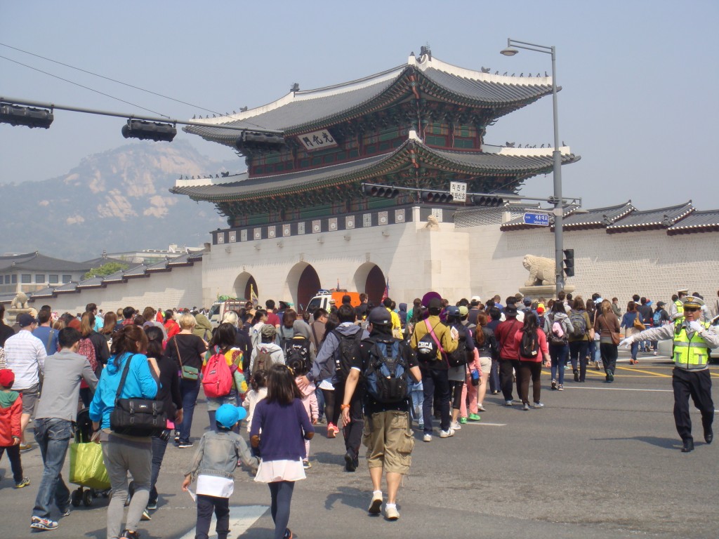 제 3회 주한외국인 '북촌 골목길 자선 걷기대회'