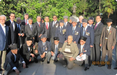 2010년 5월 30일 이즈밀 한국문화페스티벌에 참석한 터키 참전용사들