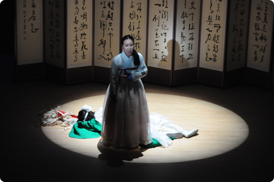 주인공 아랑은 판소리로 표현