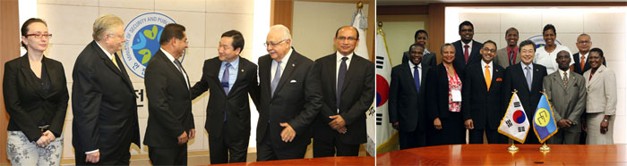 한국의 전자정부 시스템을 공유하고자 하는 관심을 보이는 국가가 점차 많아지고 있다. (좌) 지난 5월에는 도미니카 공화국 등 중남미 5개국 장차관이 시스템 도입 등 협력 방안을 논의하기 위해 방한했다 (우) 지난 해 7월에는 카리브공동시장 (카리콤) 회원국 대표단 8개국 장관이 행정안전부를 방문했다 (사진: 연합뉴스).