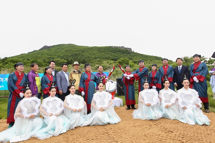 코리아넷뉴스 - 광주U대회 성화, 무등산에서 전국 순회 시작 | 국제문화홍보정책실 광주U대회 성화, 무등산에서 전국 순회 시작