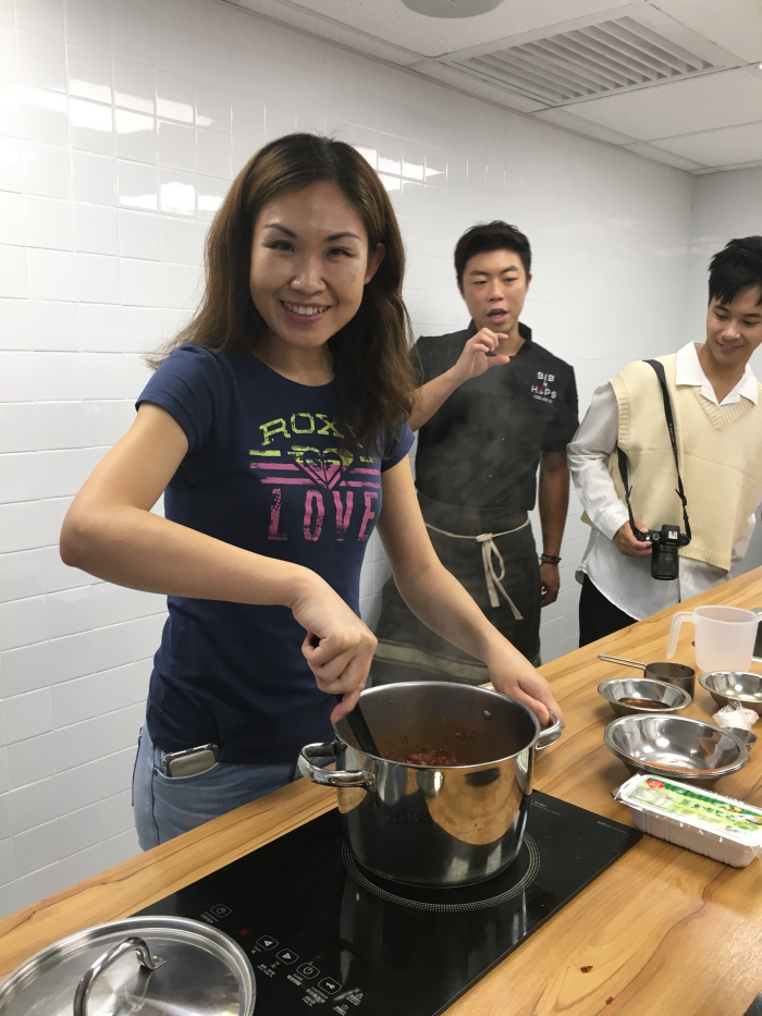활동 - 한식과 홍콩식을 콜라보한 Cooking Class | 국제문화홍보정책실 한식과 홍콩식을 콜라보한 Cooking Class