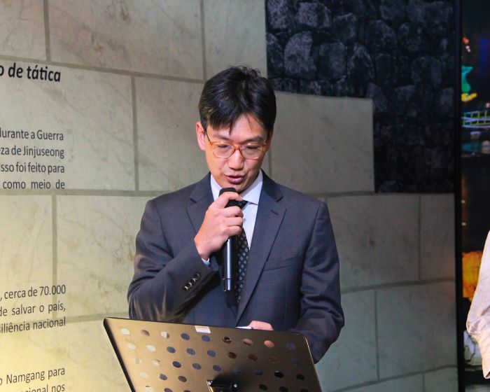 축사하는 브라질문화원 김철홍 문화원장