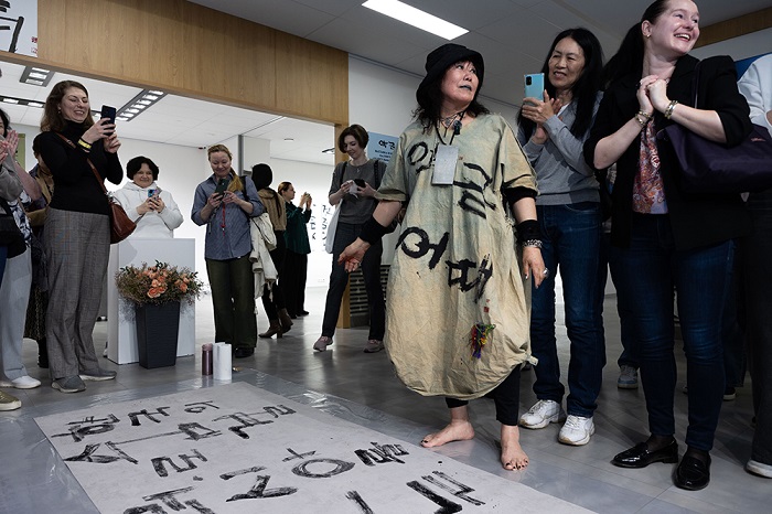 ▲ 한글 서예 퍼포먼스