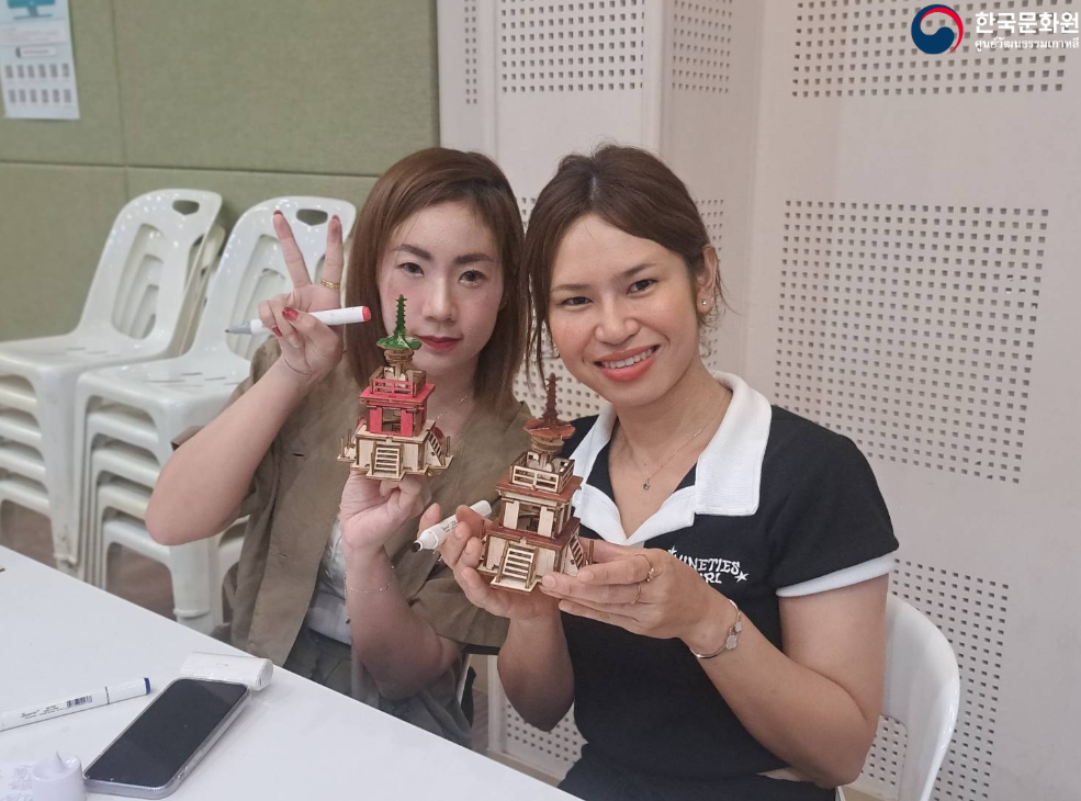 <황금도시, 경주를 만나다> 전시 연계 무드등 만들기 워크숍