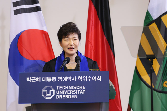 박 대통령, 드레스덴서 대북 3대 제안