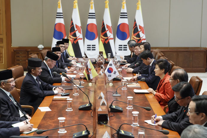 한국-브루나이 정상, "인프라건설, 농업 협력 확대"